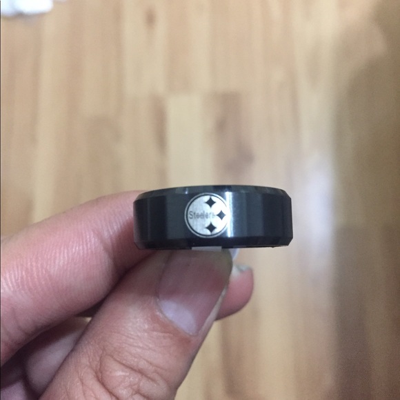 Pittsburgh Steelers Ring - Picture 5 of 6